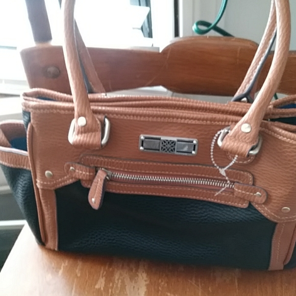 Handbag - Picture 2 of 7